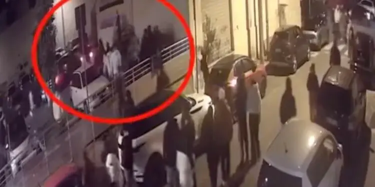 Accoltellamento nella zona pub a Latina, il racconto della madre del ragazzo ferito: “Non riesco a dimenticare quei momenti”