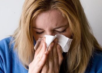 Allergia alla polvere o rinite allergica? Come riconoscerle e gestirle