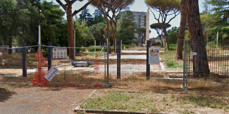 Latina, anni di lavori e rinvii: ora il vincolo boschivo complica la riapertura dei “Giardinetti”