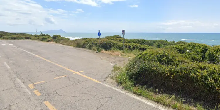 “Si è accostato e ha iniziato a fare gesti osceni”: il racconto di una lettrice sul lungomare di Latina