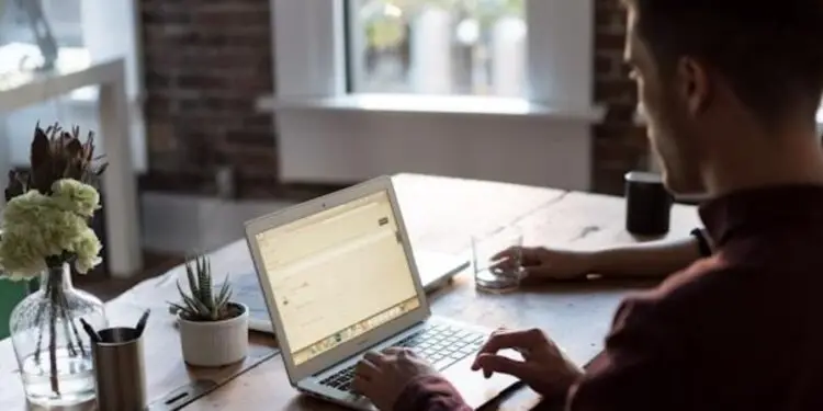 Smart working e uffici connessi: i rischi informatici che le aziende locali sottovalutano