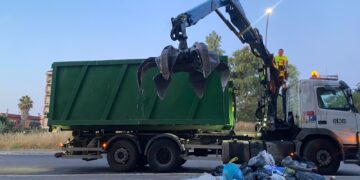 Latina, via alla maxi operazione contro i rifiuti abbandonati: rimossi 37 quintali