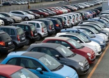 Gli aspetti da controllare prima di acquistare un’auto usata: la guida essenziale