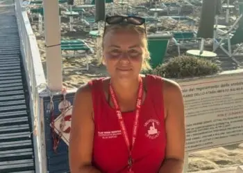 Sei volte ha sfidato il mare per salvare gli altri: il coraggio di Noemi che rende orgogliosa Sezze