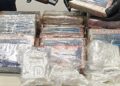 Maxi deposito di droga a Cisterna: sequestrati 26 chili di cocaina, armi e Rolex. 40enne fugge sui tetti ma finisce in manette