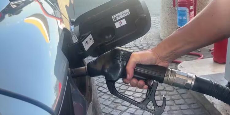 Carburanti, scatta il “tetto-sconto”: ma a Latina l’effetto per gli automobilisti è quasi ridicolo