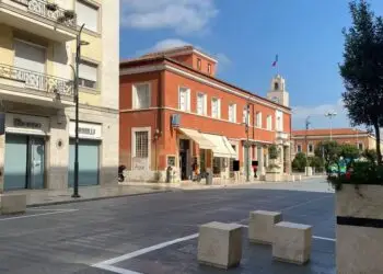 «Non è la prima volta»: nuove segnalazioni per approcci indesiderati alle ragazze in centro a Latina